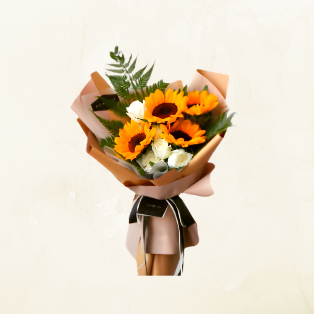 Ramo de 4 Girasoles y 4 Rosas Blancas