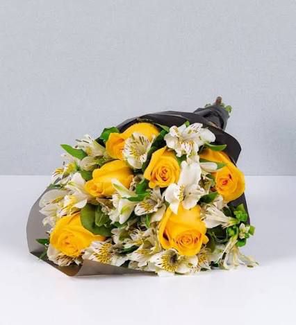 Ramo de 6 rosas amarillas y alstroemeria