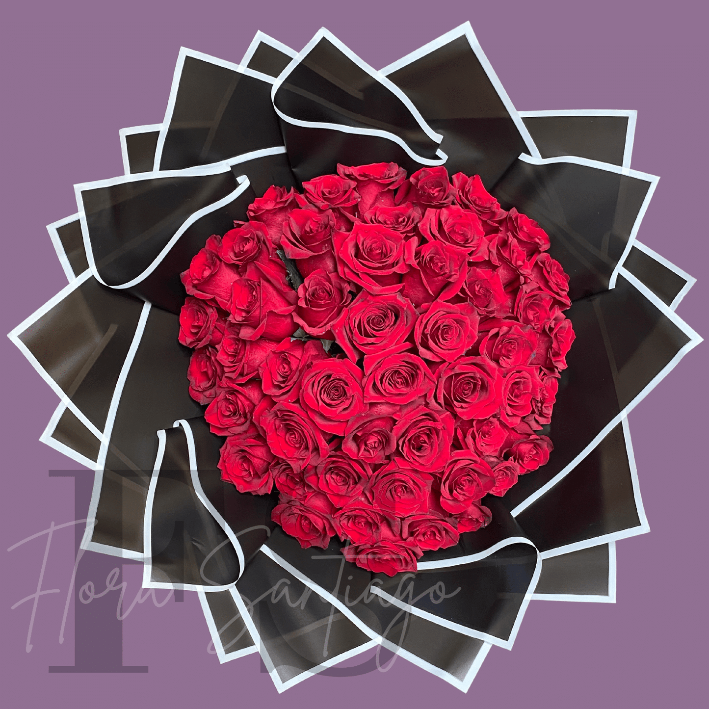 Ramo con 50 rosas rojas un impacto de amor flores a domicilio