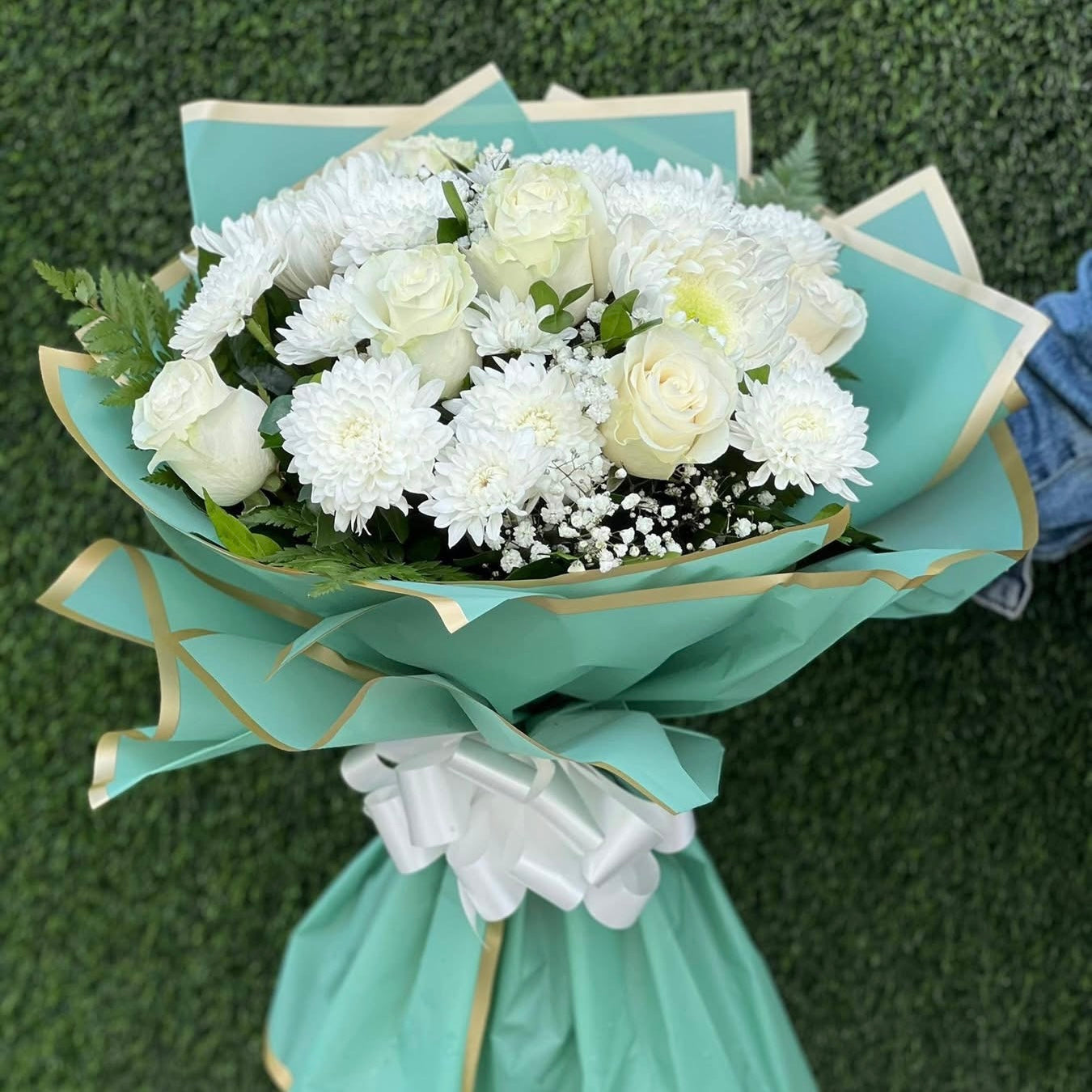 Ramo de flores blancas