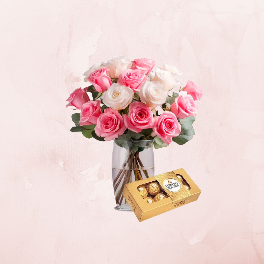 Florero de Rosas Blancas y Rosadas