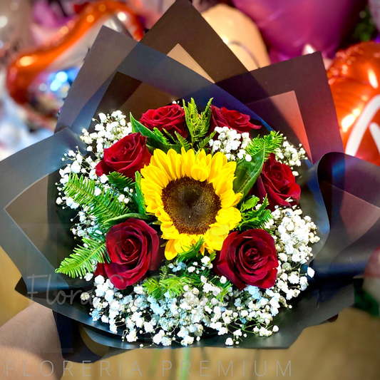 Ramo de 6 rosas y un girasol