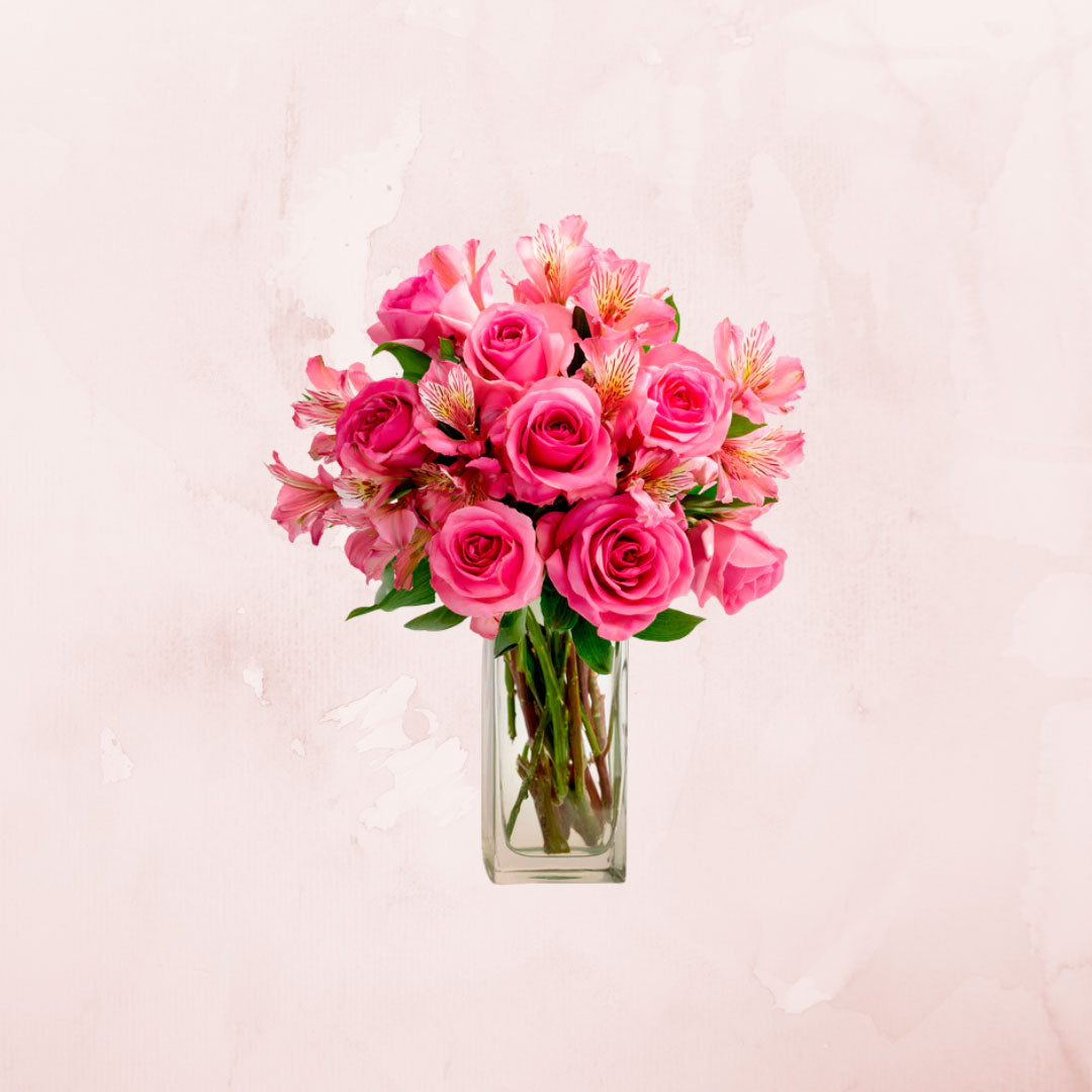 Florero de Rosas y Astromelias