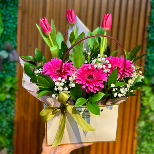 Arreglo en Cartera con 3 Tulipanes y 3 gerberas