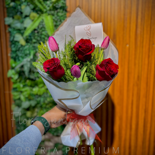 Ramo 3 rosas y 3 tulipanes