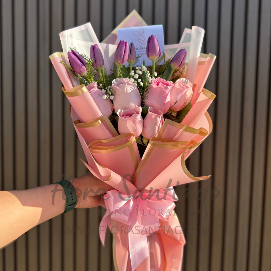 Ramo de 8 tulipanes y 6 rosas