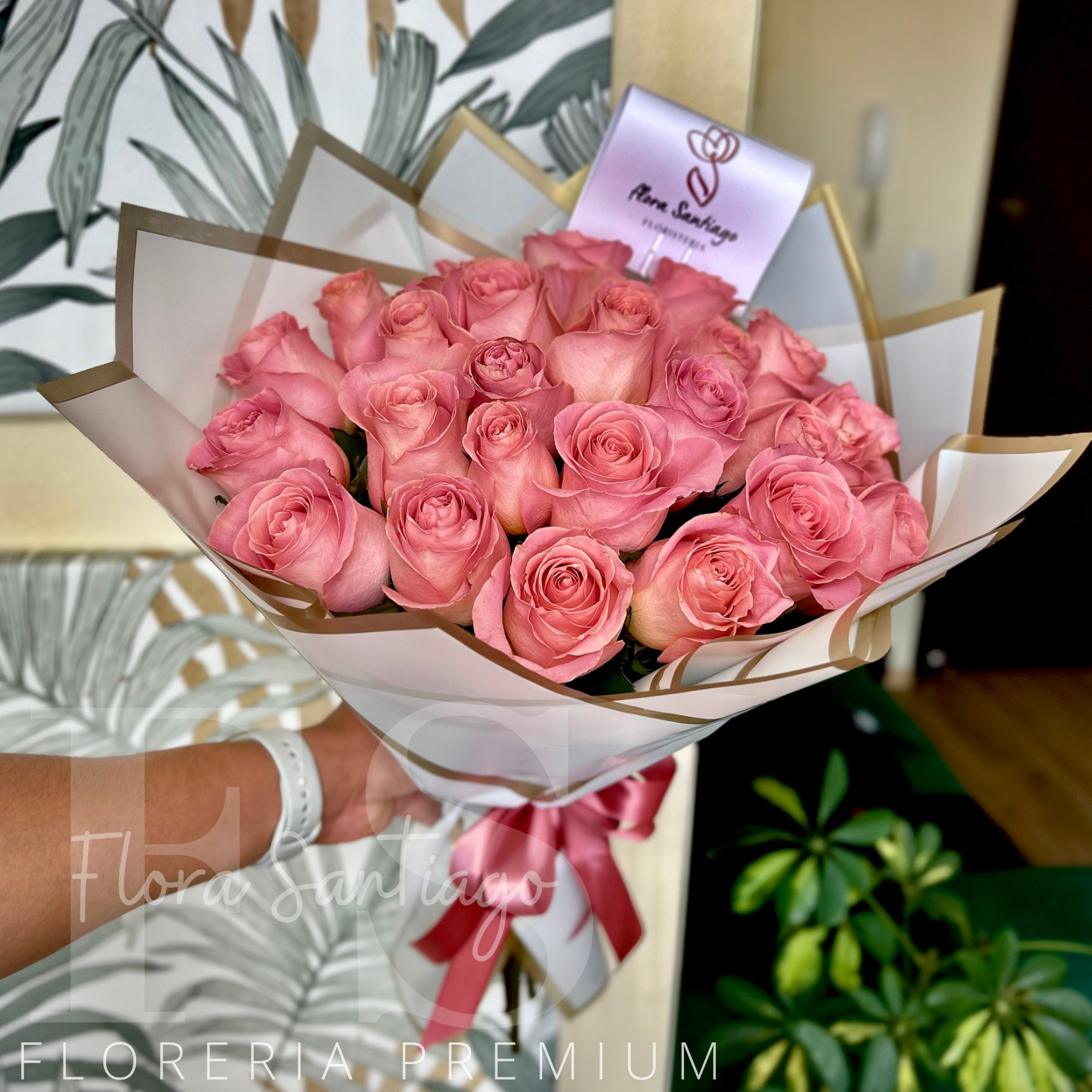 24 Ramo Ramo de 24 rosas rosadas importadas – Flores a domicilio