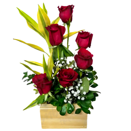 ARREGLO DE 6 ROSAS EN BASE DE MADERA