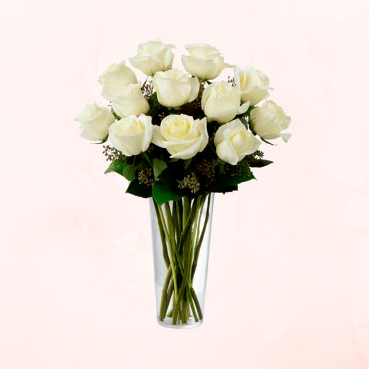 Florero de 12 Rosas Blancas